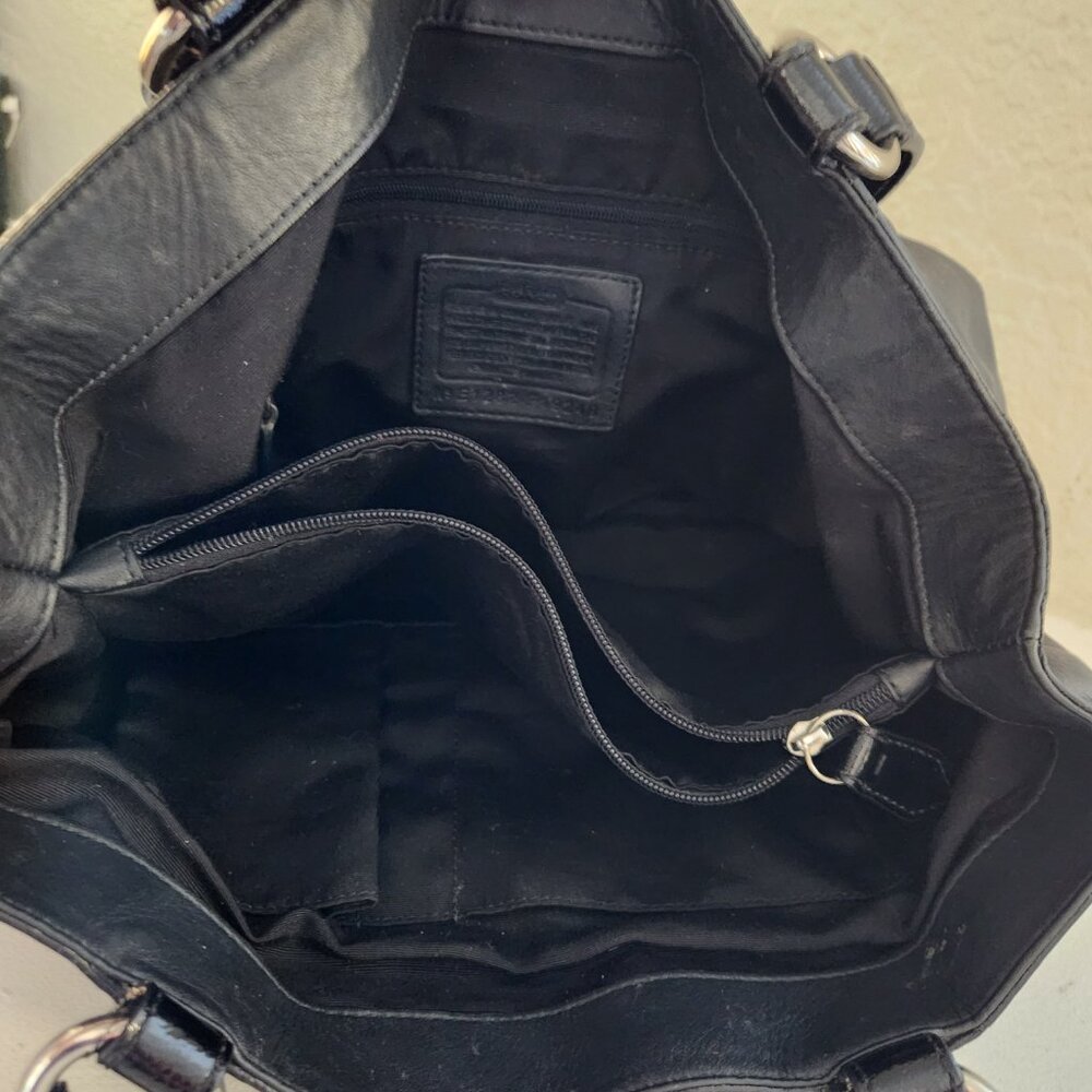 Euc Coach Soho East West Black Leather Shoulder Bag - Picture 13 of 14